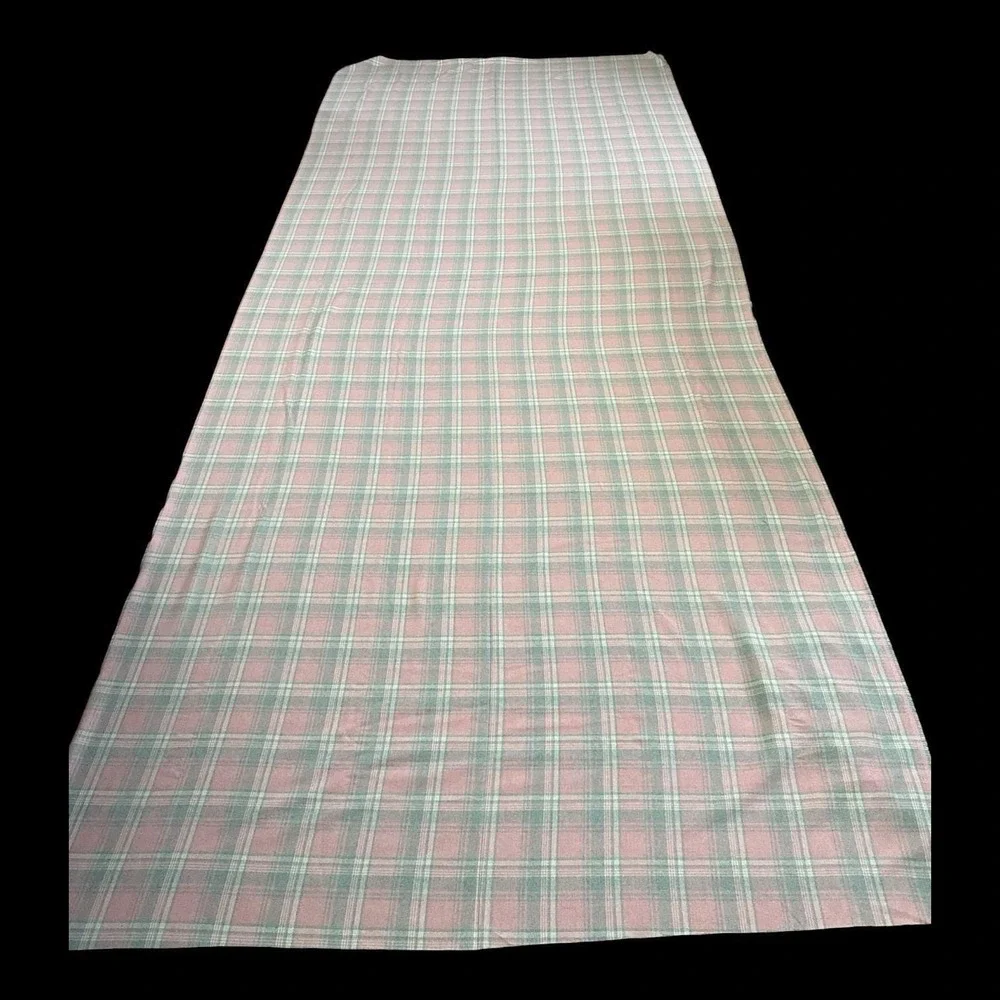 Vintage Woven Fabric 4.25 Yards Pink Gray Plaid 153x62 Reversible Lightweight